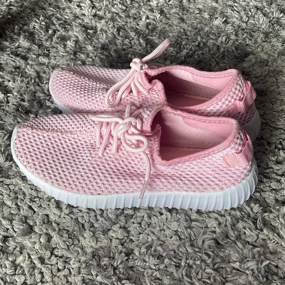 Light Weight Fabric Tennis Shoes